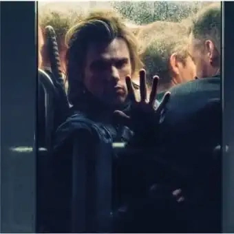 Jaquette de Orelsan - La Fete est Finie
